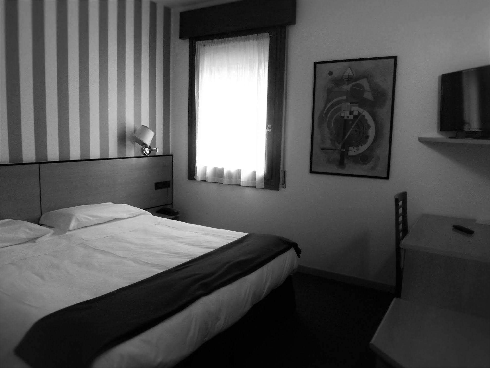 Hotel Damodoro Pordenone Luaran gambar